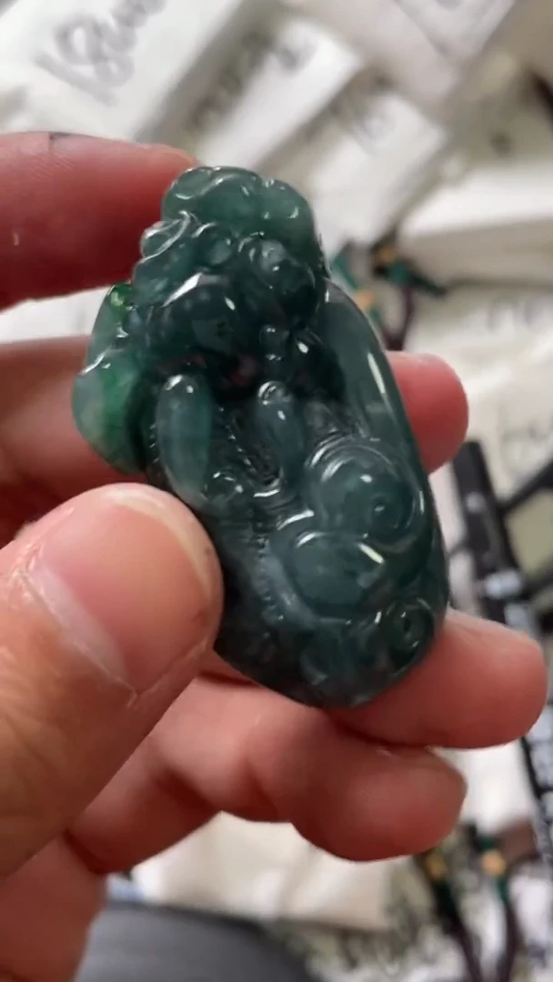 颈饰未镶嵌翡翠8