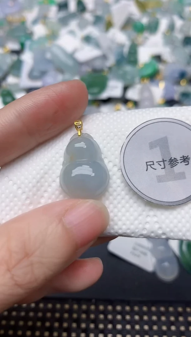 颈饰18K金镶嵌翡翠天然缅甸A货翡翠