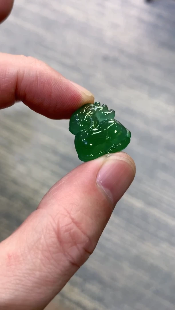 颈饰未镶嵌翡翠天然A货翡翠