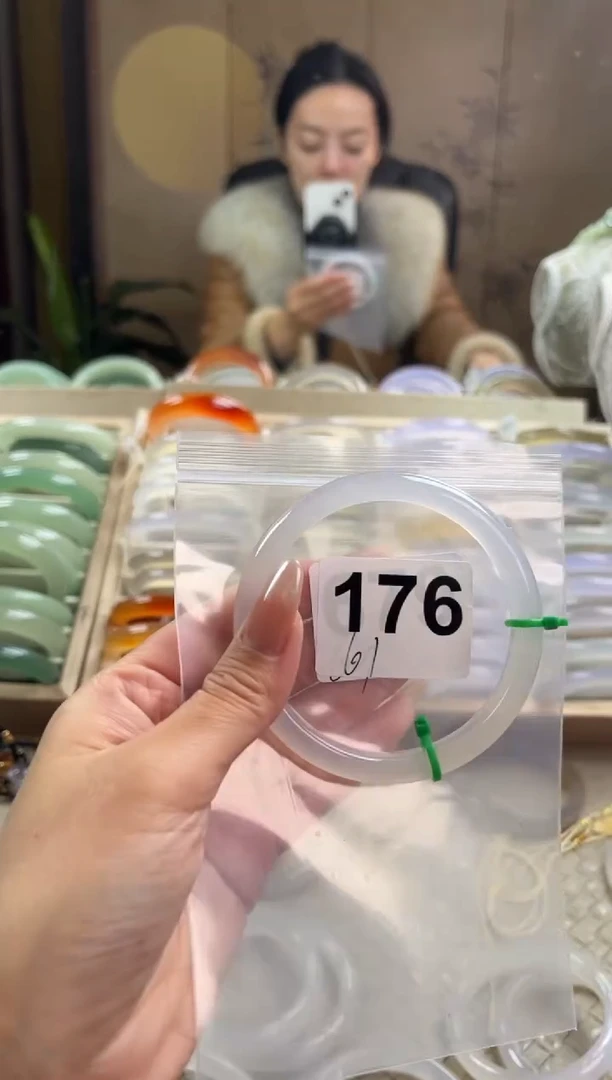 手镯玛瑙/玉髓未镶嵌176