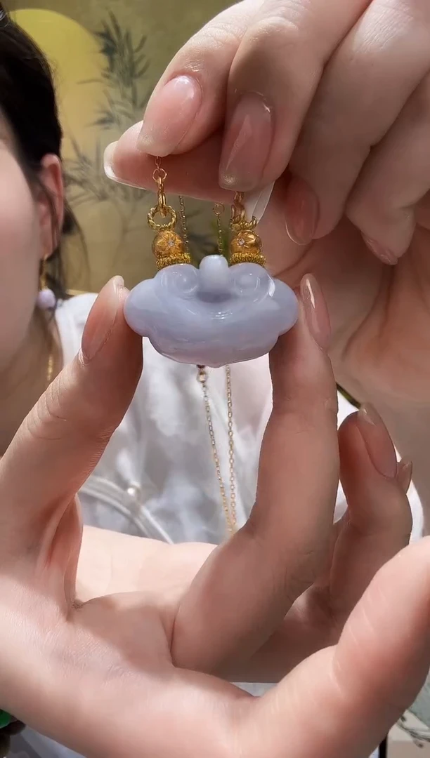颈饰未镶嵌翡翠吊坠