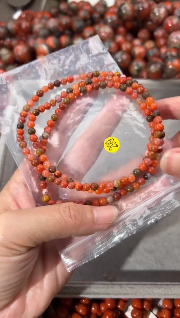 南红玛瑙手串未镶嵌4+