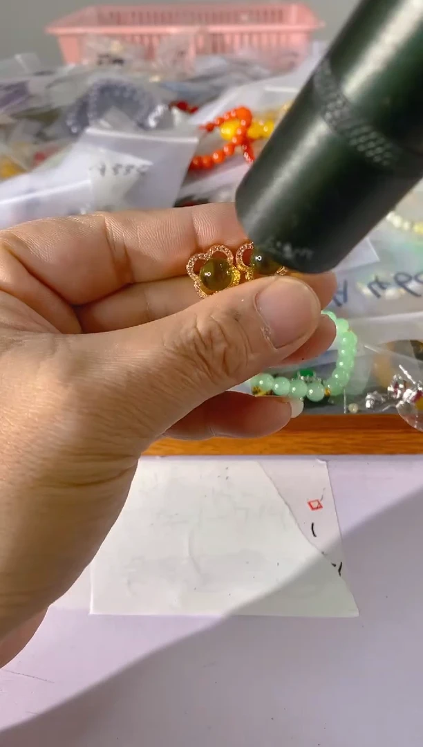 【闪购商品】水晶颈饰银S925镶嵌132红宝，蓝宝，多样性发一件赠链