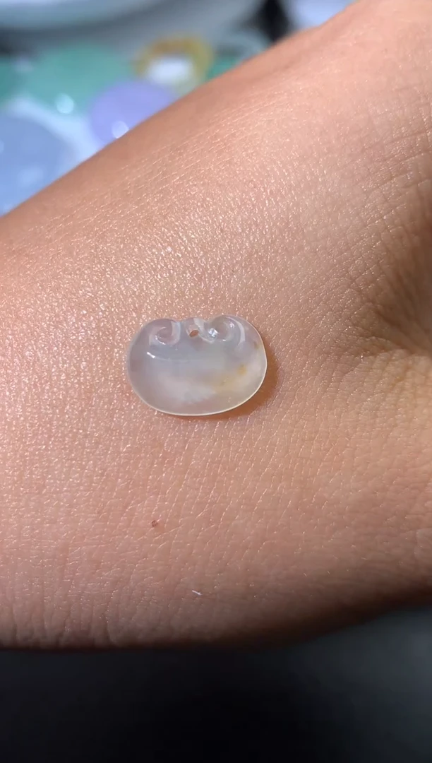 未镶嵌定制翡翠毛货 8.6-10.5-3.8