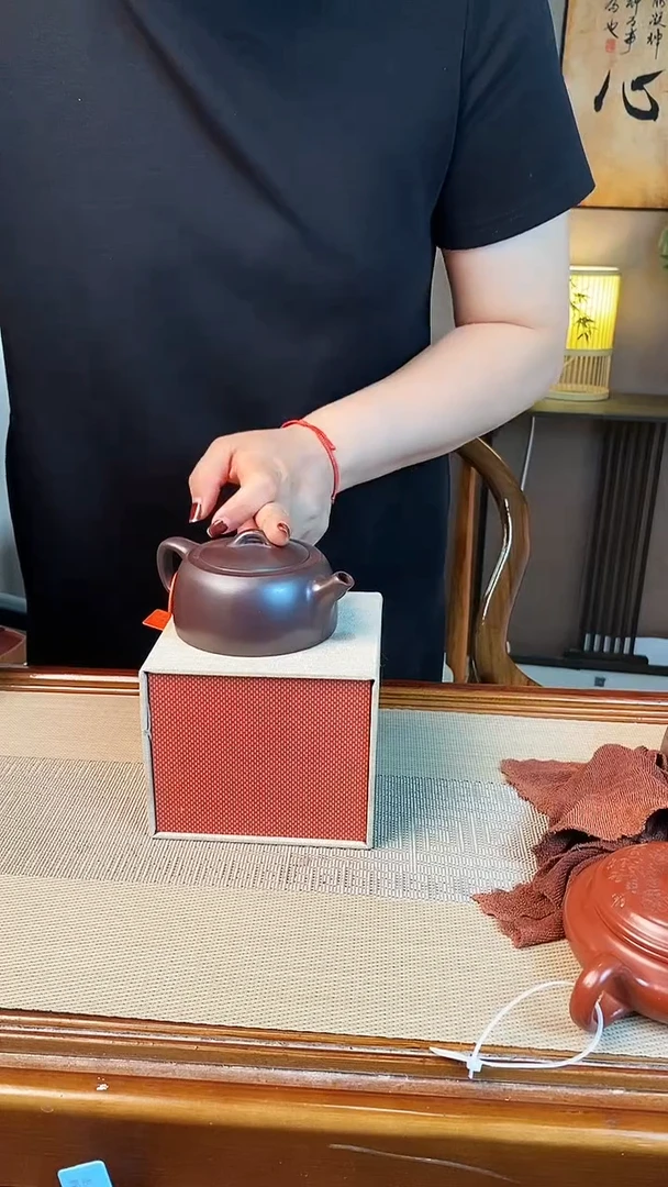 茶壶紫砂石红井栏【雪】
