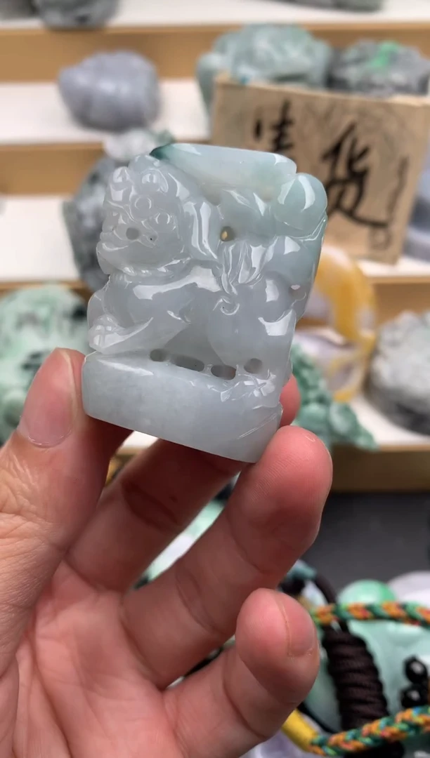 吊坠(不含链)未镶嵌翡翠1