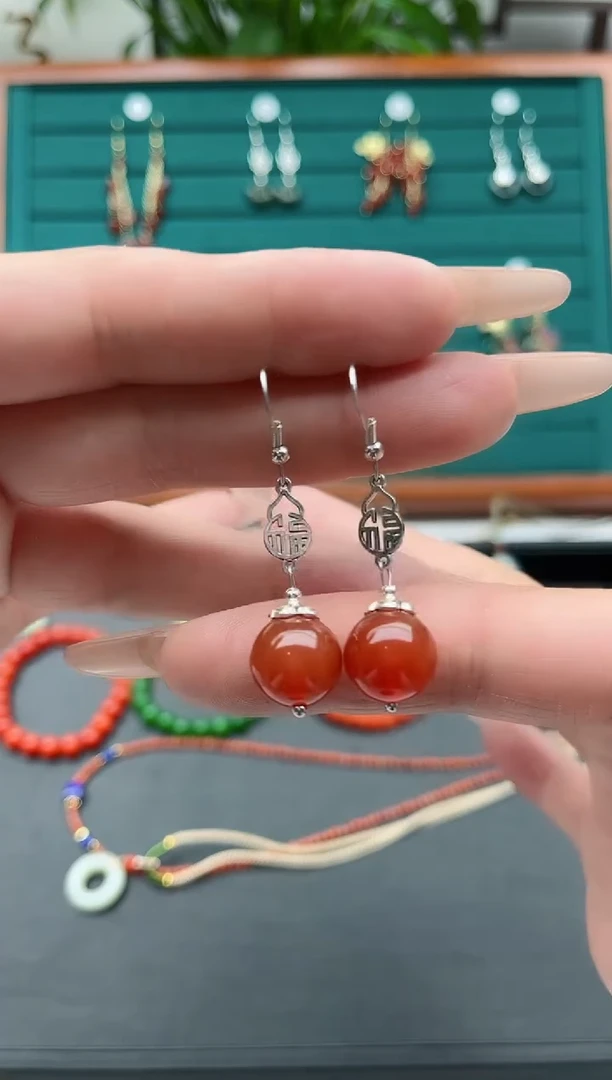 【闪购商品】南红玛瑙耳饰银S925镶嵌333