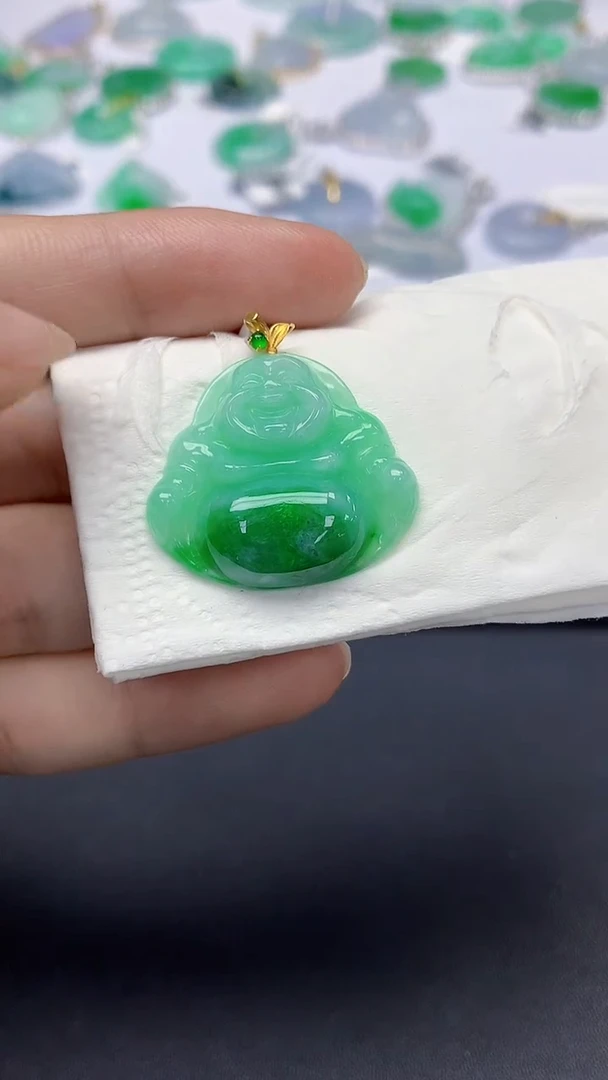 翡翠18K金镶嵌颈饰天然缅甸a货翡翠