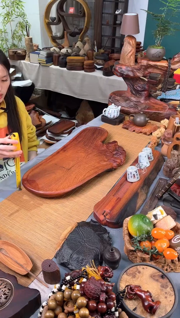 红酸枝雕刻茶盘