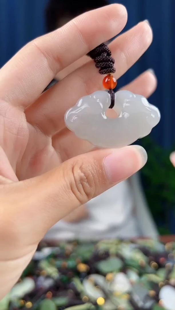 未镶嵌和田玉挂件拍一发一