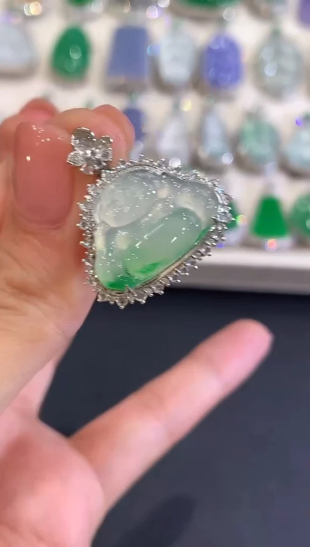 吊坠(不含链)18K金镶嵌翡翠q63