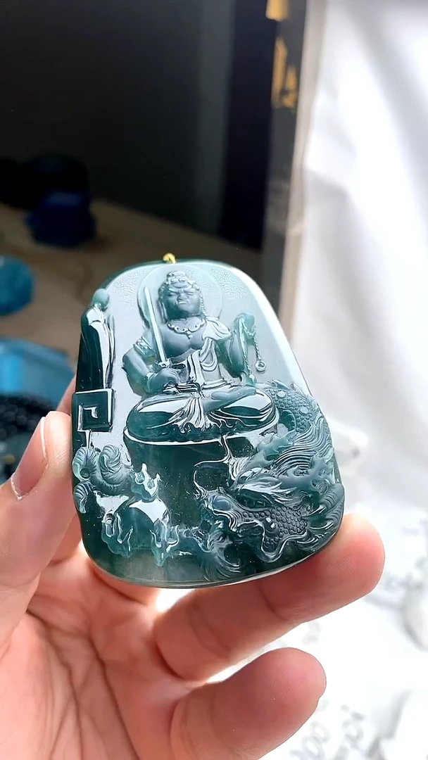 【闪购商品】翡翠颈饰未镶嵌不动明王