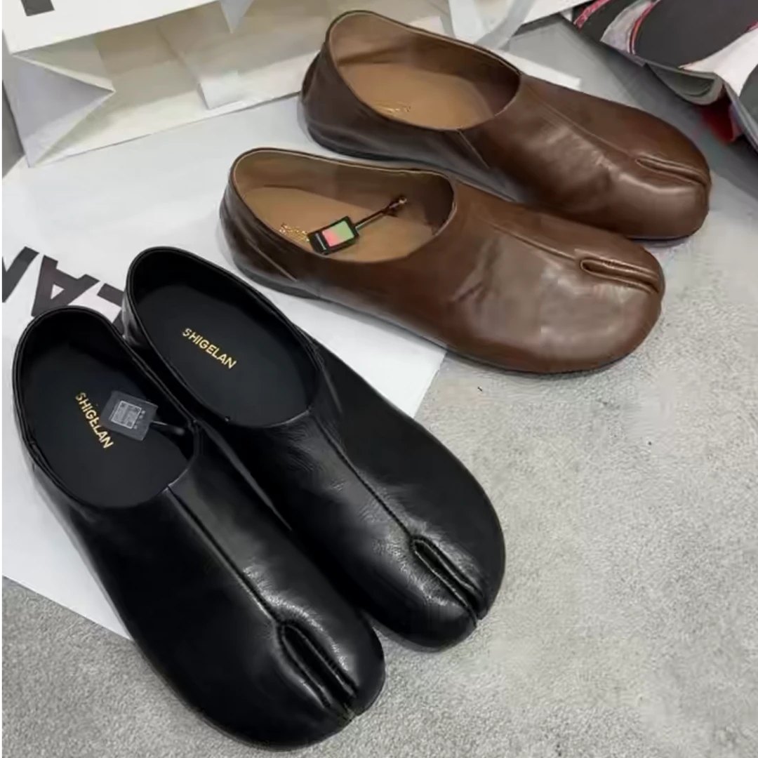 诗歌兰女鞋2025秋季新品真皮分趾猪蹄单鞋百搭平底休闲浅口单鞋潮