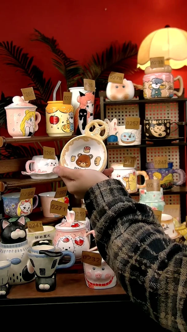 碗瓷DIY景德镇创意手工陶瓷卡通风小熊辅食碗