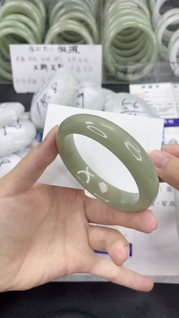 未镶嵌手镯石英质玉50-56/57