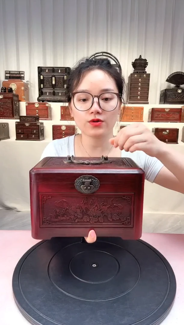 紫檀木类成套家具龙凤呈祥手提