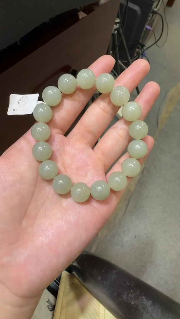 未镶嵌手串和田玉且末近况高清白手串（产地直发）