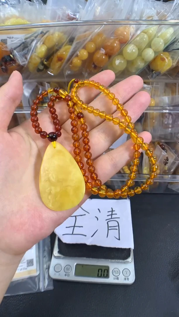 蜜蜡未镶嵌珠宝奇石1