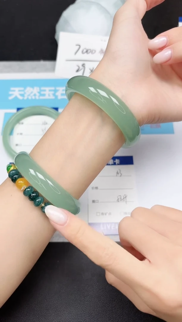 未镶嵌手镯石英质玉163-5859