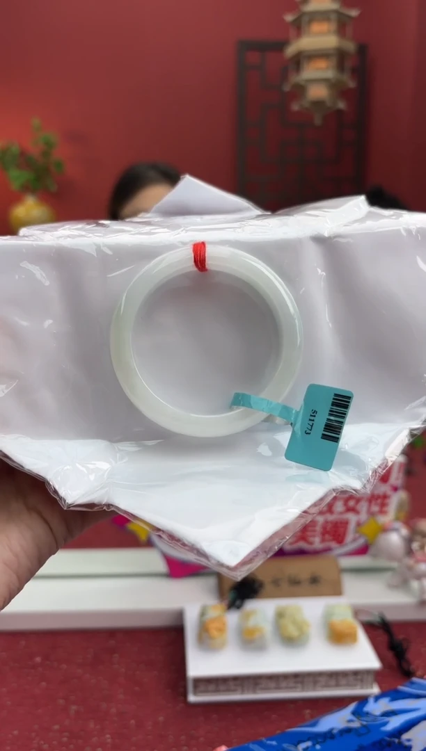未镶嵌手镯翡翠翡翠手镯1