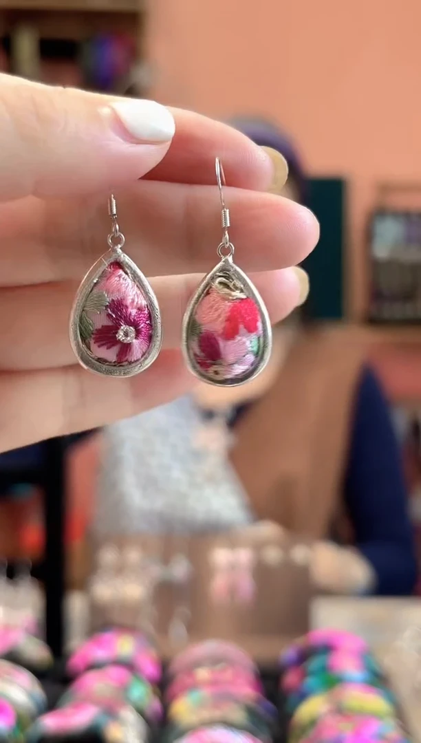 织绣艺枝独绣手工饰品11