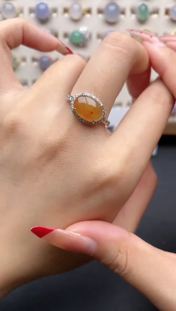 【闪购商品】翡翠戒指银S925镶嵌一物一证一礼盒