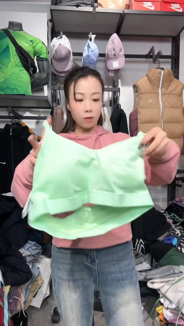 1125编码 瑕疵款直播间过款为准 尺码    身高  XL