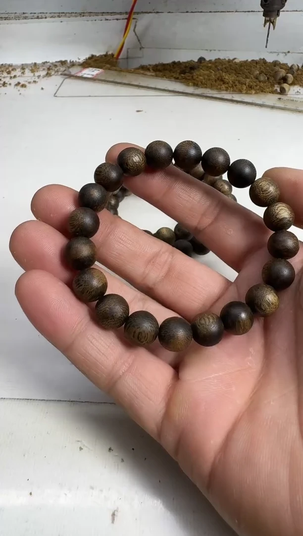 沉香手串1.0规格单圈9克