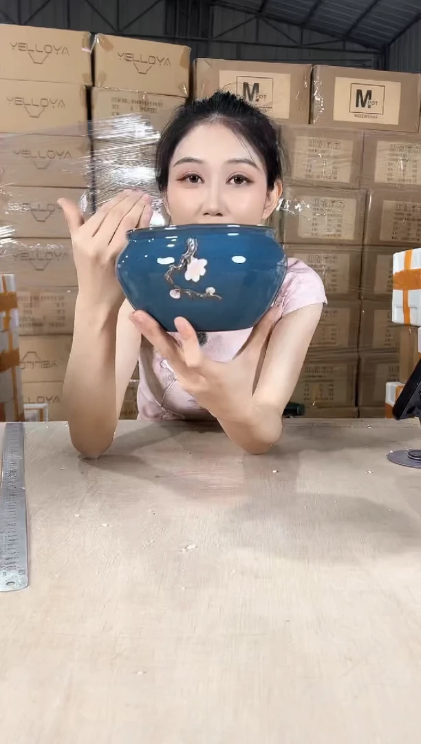小缸蓝花釉勾花小号15x10