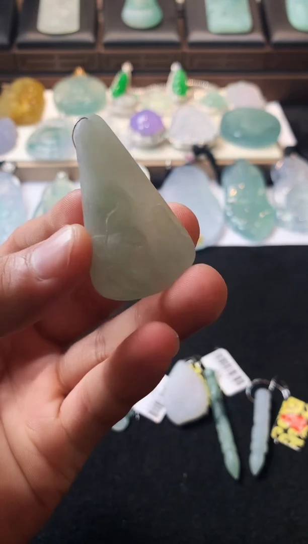 未镶嵌定制翡翠小*  S毛货不退不换