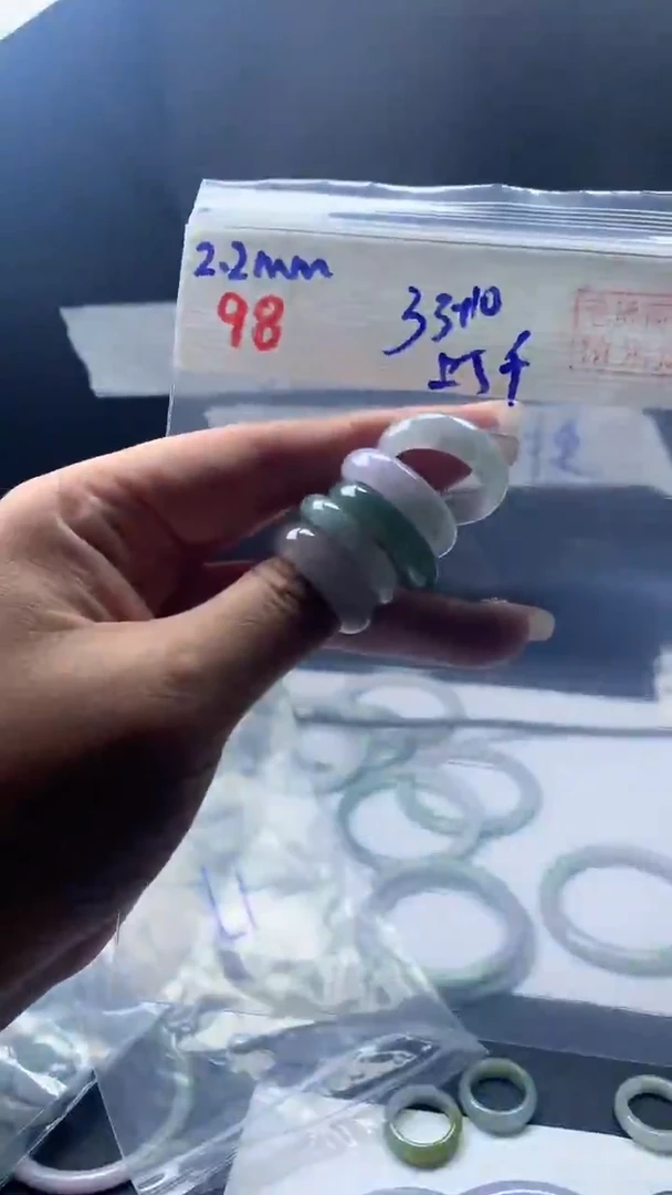 【闪购商品】定制翡翠未镶嵌98戒圈+33元+多样性拍一发一