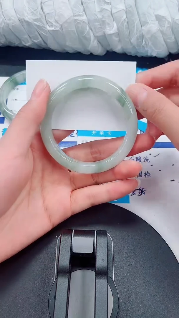 未镶嵌手镯石英质玉127-54/55