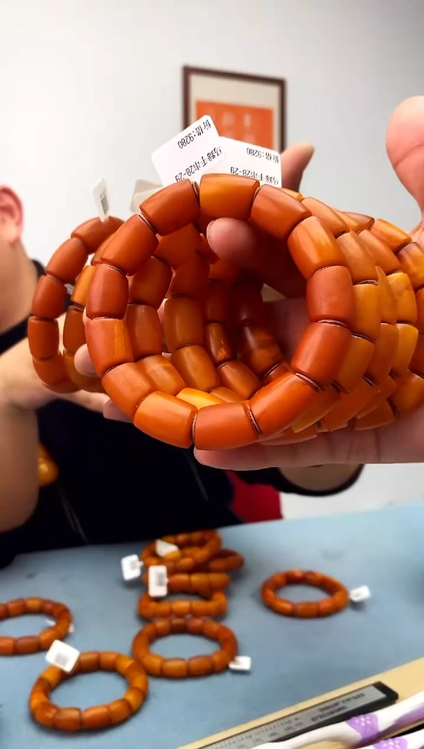 【闪购商品】蜜蜡珠宝奇石未镶嵌假一罚十，多样性发一件