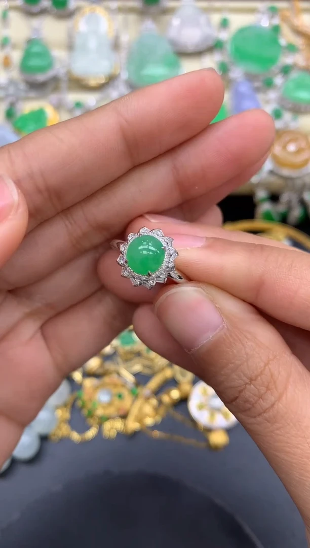 【闪购商品】翡翠戒指18K金镶嵌81-中国好珍宝