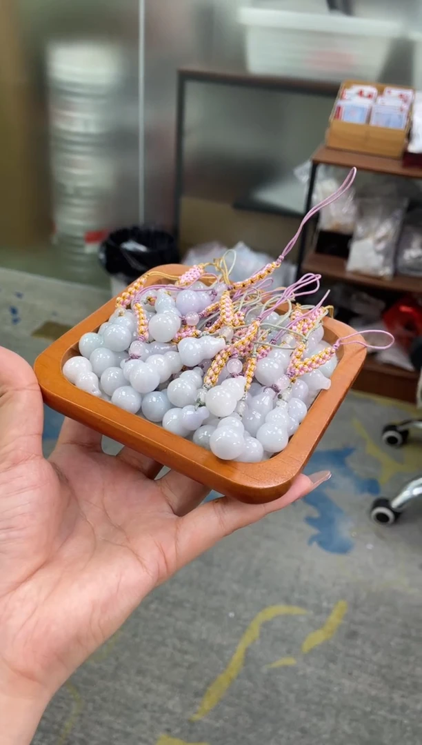 吊坠(不含链)未镶嵌翡翠葫芦   多样性发货发一件