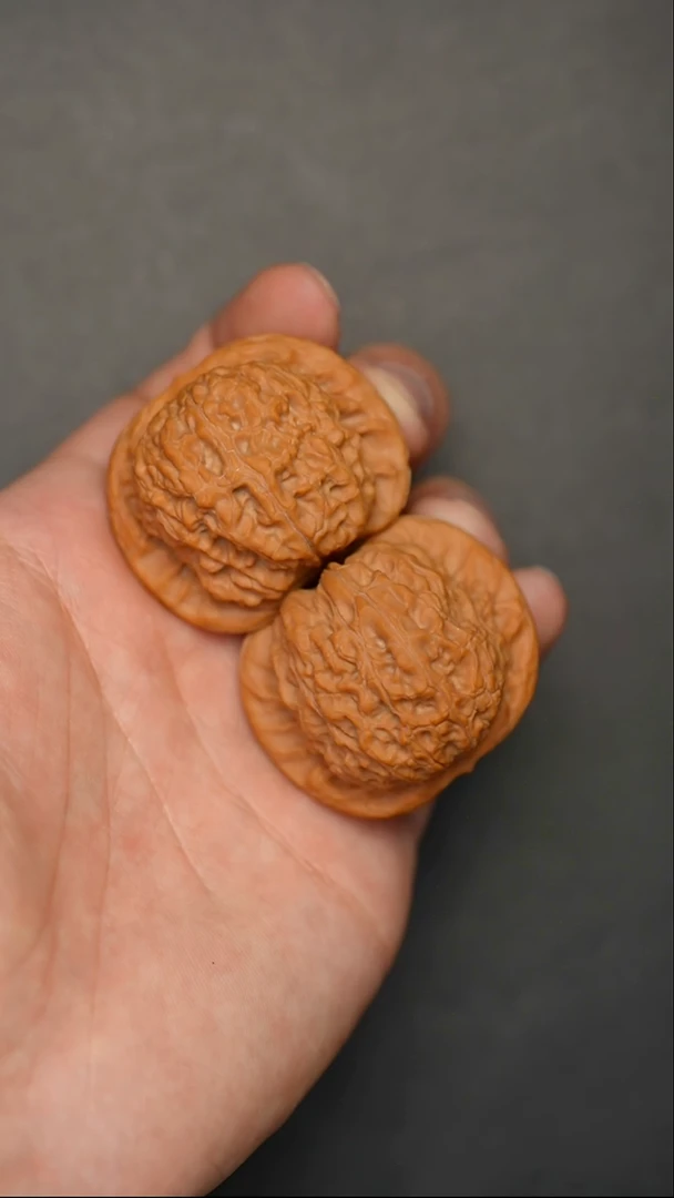 把件文玩核桃微微修血麒麟40