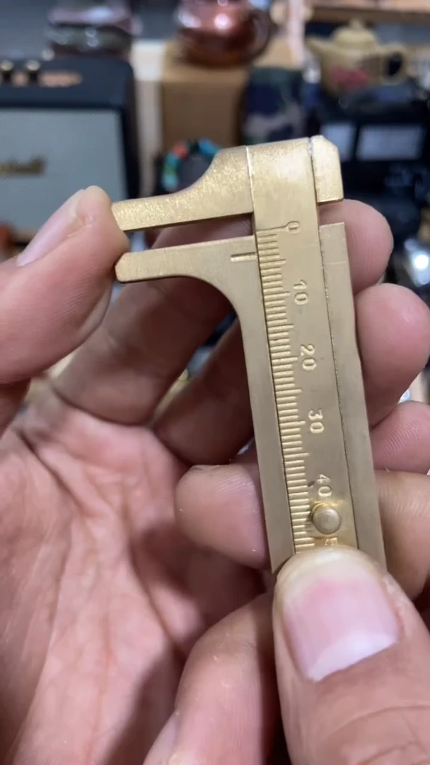 瓷片闪购商品 如图所示