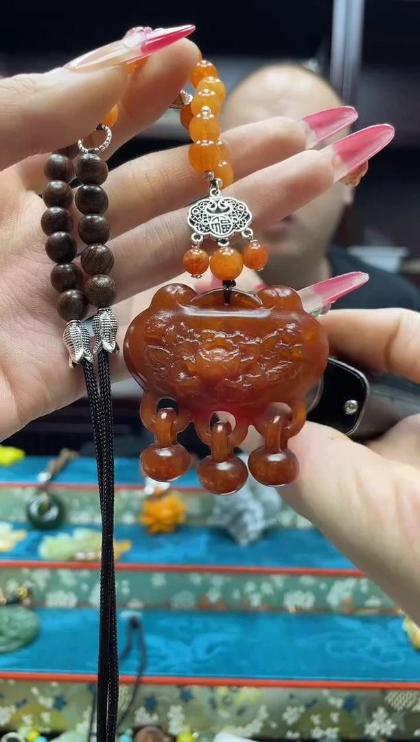 未镶嵌岫玉吊坠·