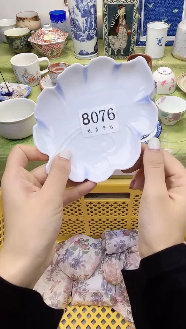 瓷片伍*牛           8076