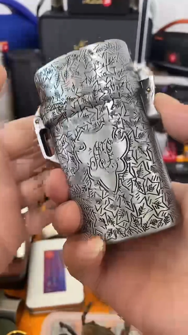 瓷片闪购商品 如图所示