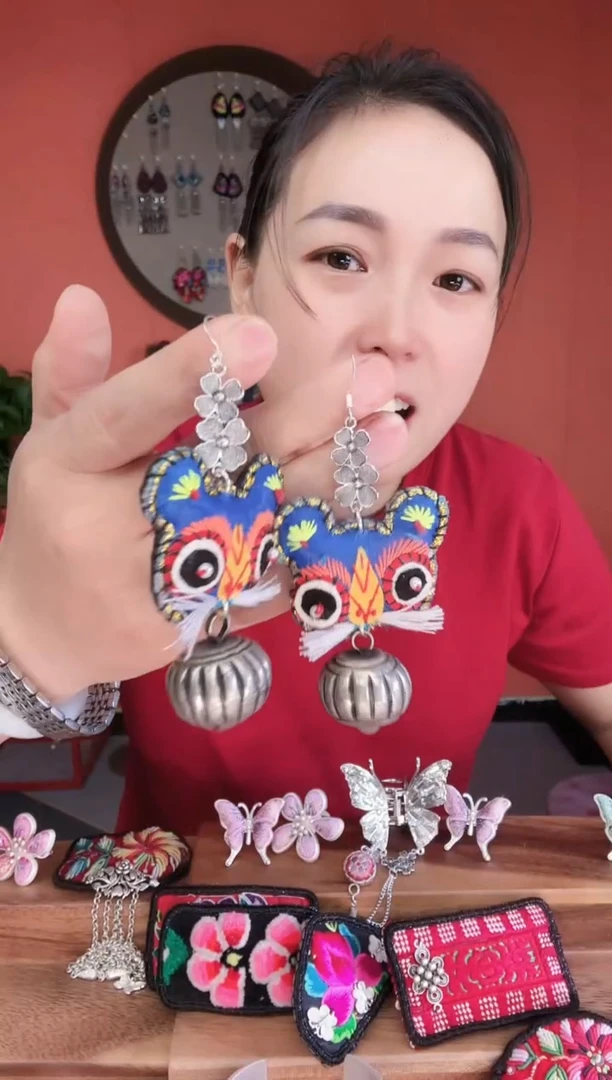 非遗民族苗绣刺绣首饰28