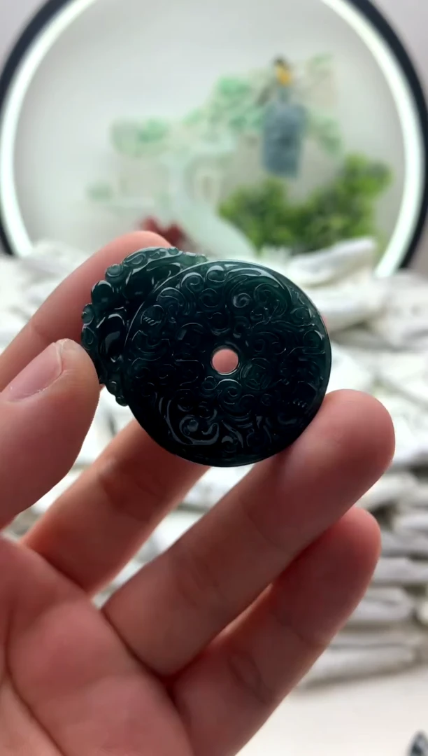 翡翠未镶嵌颈饰仿古扣