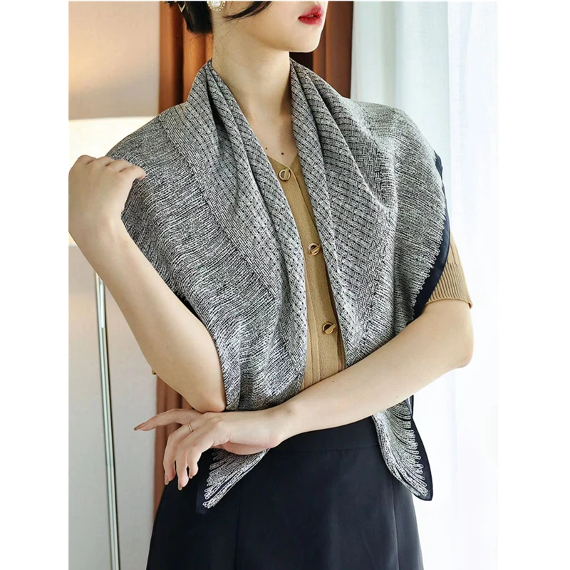 【小香风】90方巾高品质女士丝巾时尚简约披肩