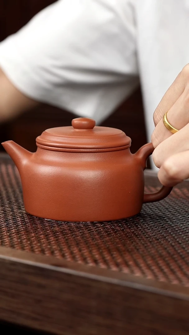 茶壶紫砂朱泥剑流德中