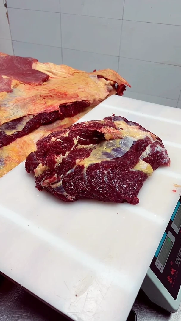 中国大陆12个月食用农产品名**馆牛上脑4.5斤、牛肋条6斤