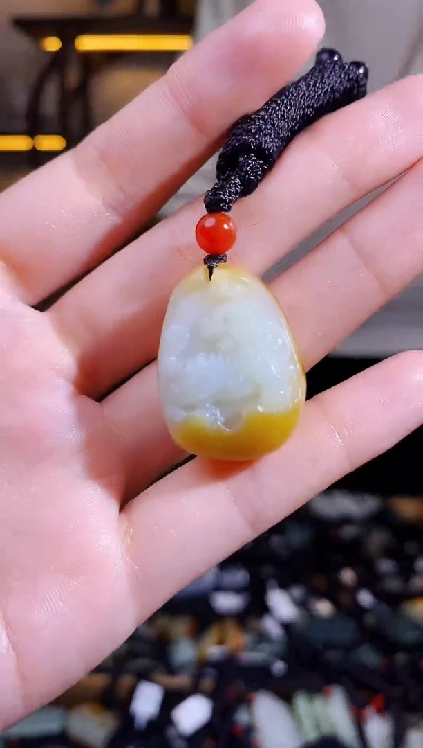 颈饰未镶嵌和田玉1