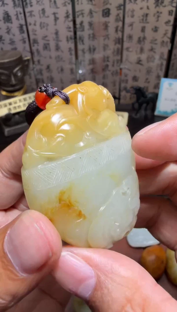 未镶嵌和田玉挂件和田玉