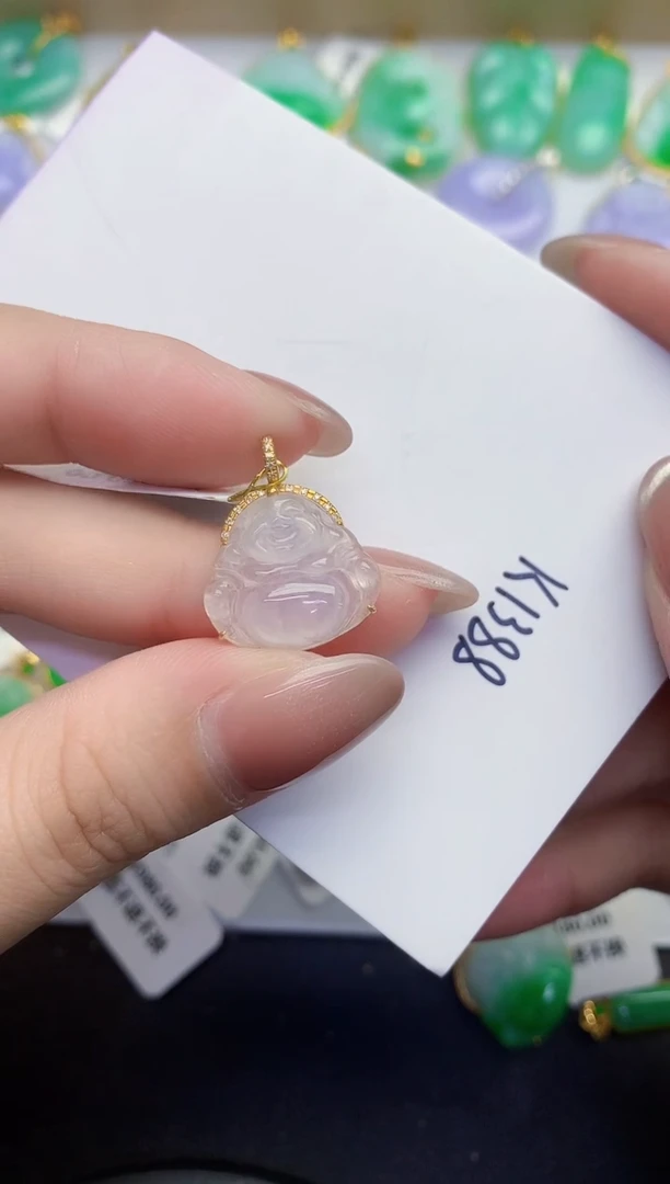 颈饰18K金镶嵌翡翠缅甸天然翡翠A货