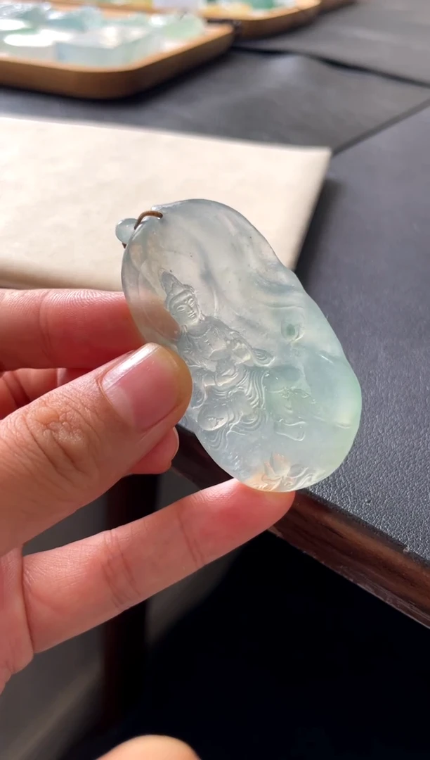 未镶嵌定制翡翠毛货观音