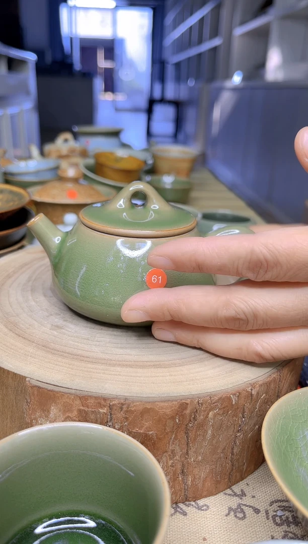 杯子原生态原矿葱绿石瓢壶